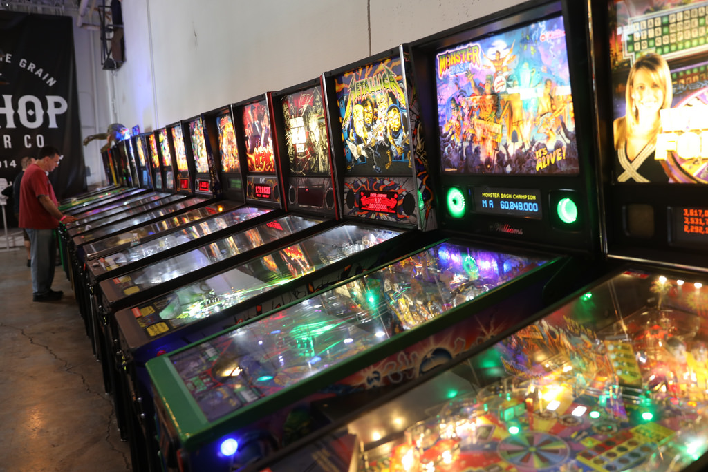 Places to play Cidercade Dallas Pinball info