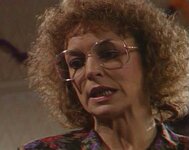 www.thechapel.co.uk_blog_wp_content_uploads_2010_07_deirdre_barlow_1989.jpg