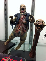 www.deadites.net_figures_neca_sdcc_henrietta.jpg