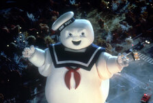 kaiju.wdfiles.com_local__files_wiki_stay_puft_marshmallow_man_stay_puft_marshmallow_man_1984_01.jpg