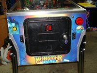 81086
